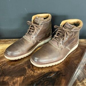 Clarks Brown Leather Lace-Up Work Boots with Tan Collar